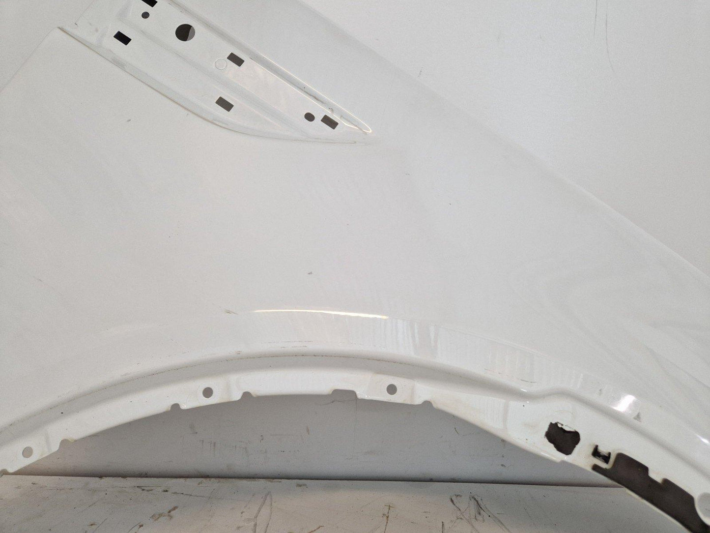 17-ON LAND ROVER DISCOVERY L462 GENUINE FRONT RIGHT SIDE FENDER WING HY3216144AA