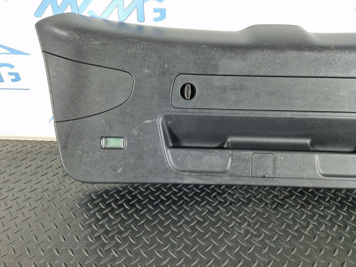 16-19 AUDI A4 AVANT B9 S-LINE OEM BOOTLID/TAILGATE TRIM COVER BLACK 8W9867979