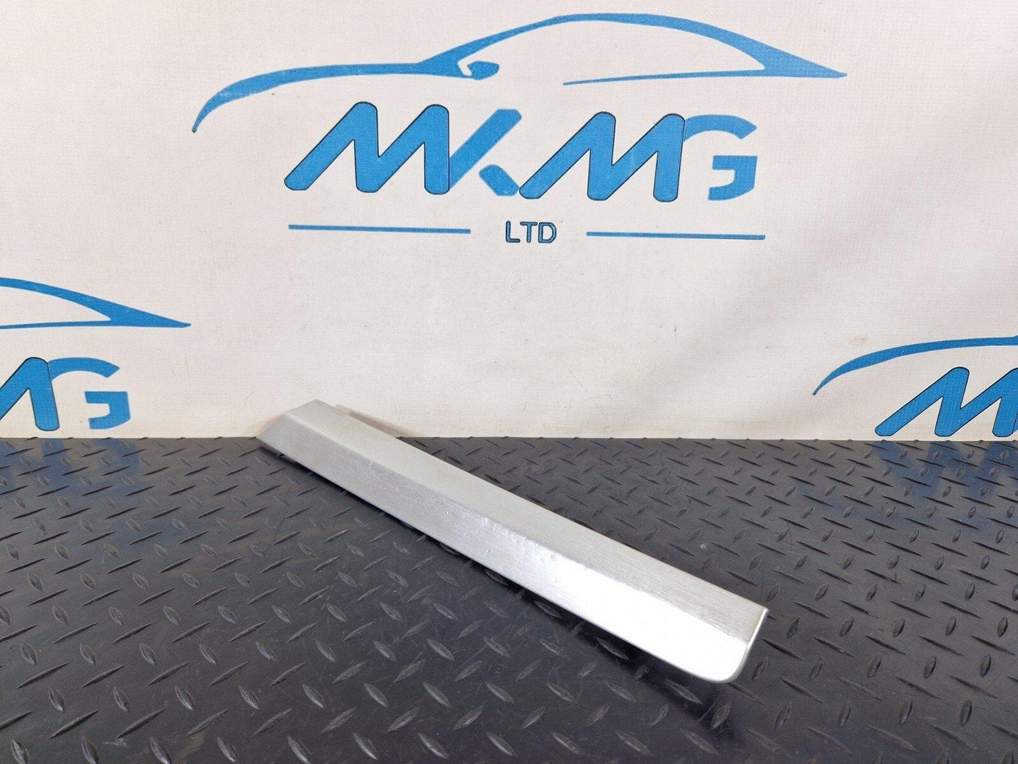 10-15 AUDI Q7 4L GENUINE OEM FRONT LEFT N/S DOOR PANEL TRIM COVER 4L0867409