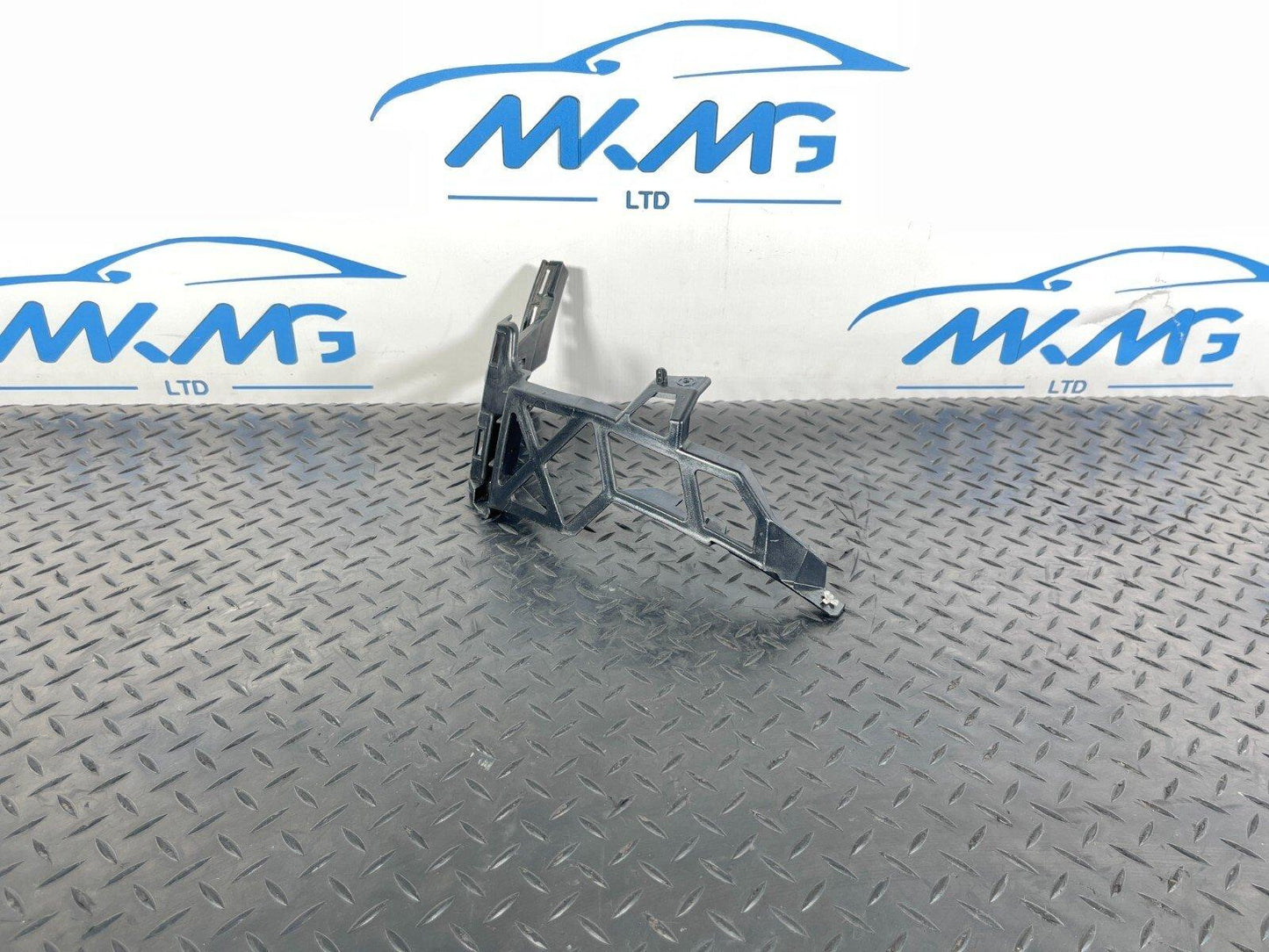 2018 -On MERCEDES A CLASS W177 RIGHT DRIVER SIDE REAR BUMPER BRACKET A1778853001