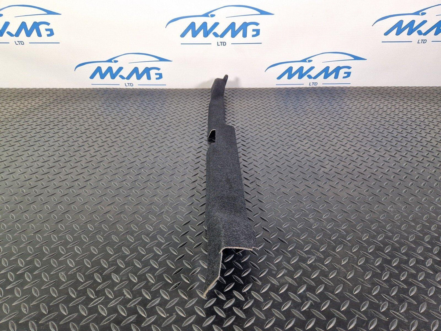 14-21 MERCEDES BENZ C200d W205 BOOT TRUNK COMPARTMENT A20568447