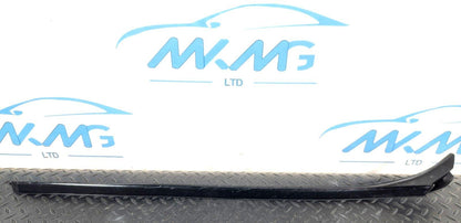 11-19 MERCEDES BENZ ML W166 GENUINE RIGHT O/S FRONT WINDSHIELD TRIM A1666901280