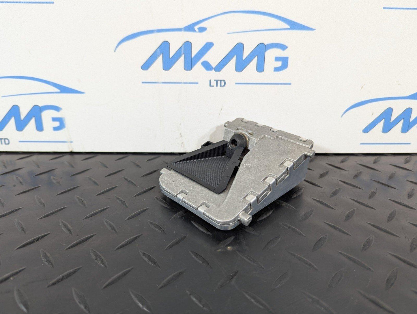 14-21 MERCEDES BENZ C300h W205 GENUINE OEM FRONT WINDSHIELD CAMERA A2229003011