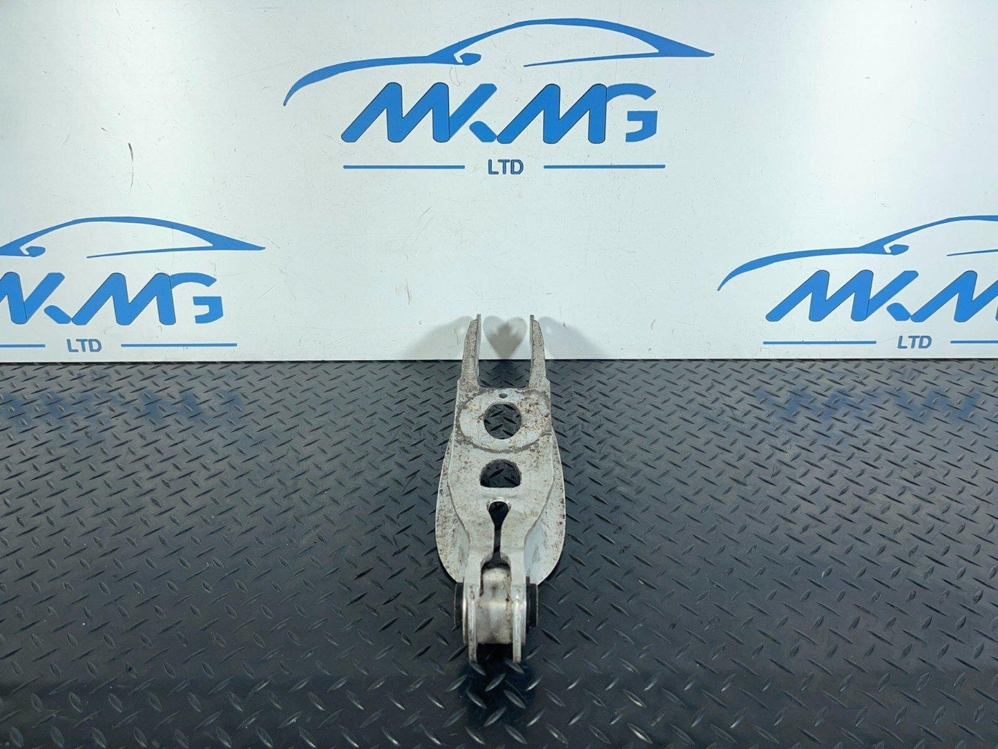 16-23 AUDI A5 F5 SPORTBACK REAR RIGHT OR LEFT SIDE LOWER CONTROL ARM 8W0505311H