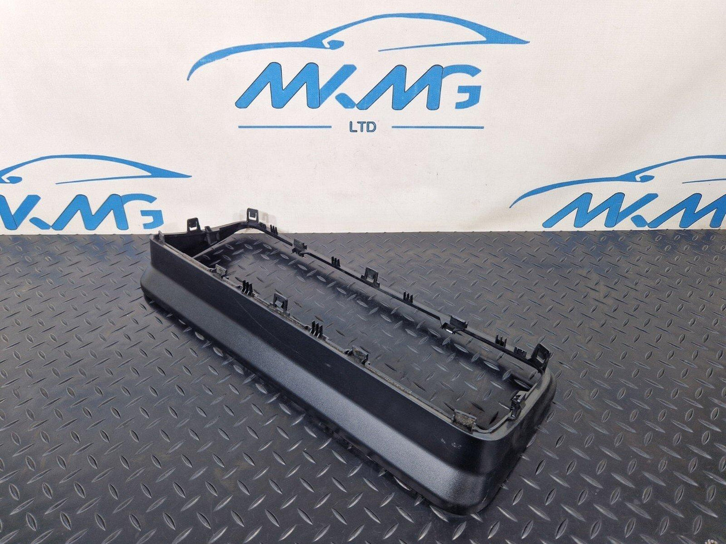 18-ON MERCEDES BENZ SPRINTER W907 OEM DISPLAY TRIM DASHBOARD A9106897100