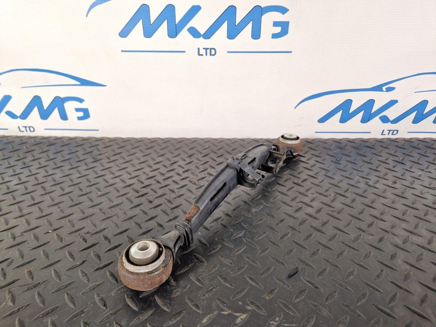 11-19 MERCEDES BENZ ML W166 GENUINE REAR RIGHT CONTROL ARM A1664230823