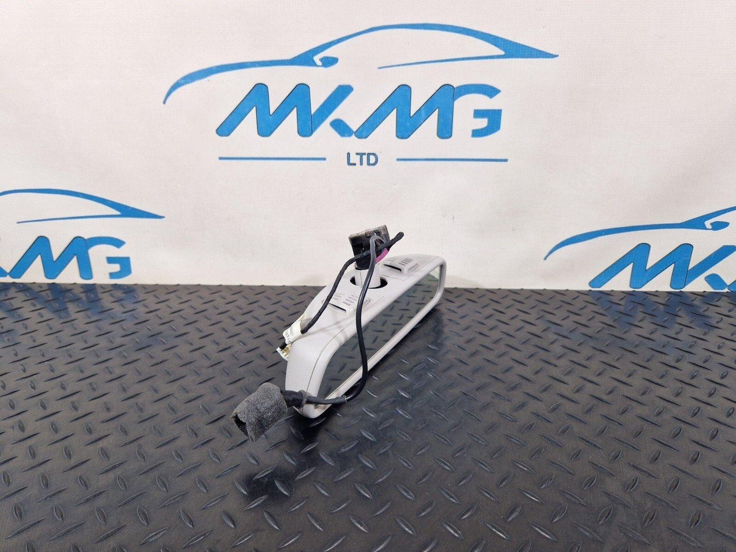 14-21 MERCEDES BENZ C200 W205 OEM AUTO DIM REAR VIEW MIRROR A2228100217