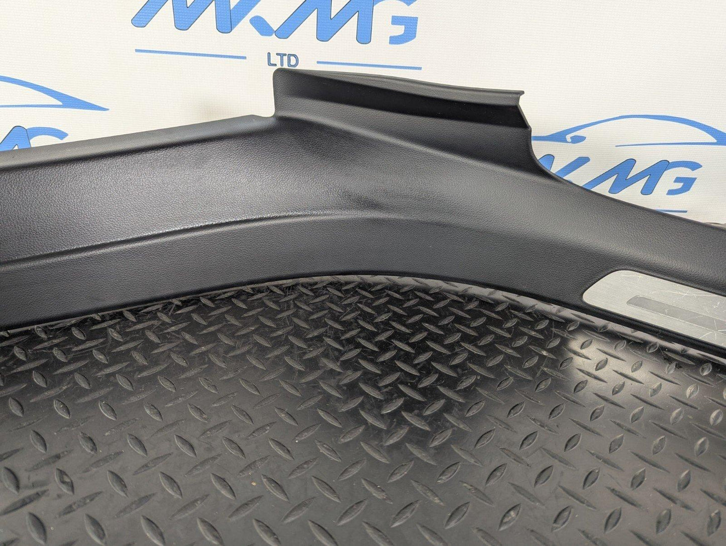 10-17 AUDI A8 4H  REAR RIGHT INTERIOR STEP PLATE TRIM 4H0864608F