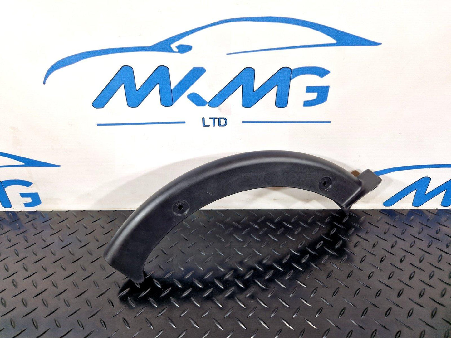 16-19 AUDI A4 B9 S-LINE QUATTRO REAR LEFT BOOT LID HINGE COVER 8W5971821