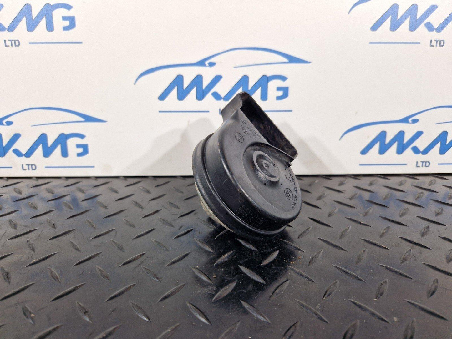 14-21 MERCEDES BENZ C350e W205 HIGH LOW TONE PITCH HORN A2055420820