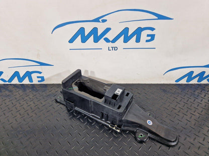 17-20 VW GOLF MK7.5 GEAR STICK SURROUND MOUNTING BRACKET 5GE864761