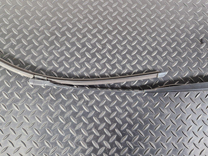 18-ON MERCEDES BENZ SPRINTER W907 W910 WIPER ARM RIGHT O/S A9108203400