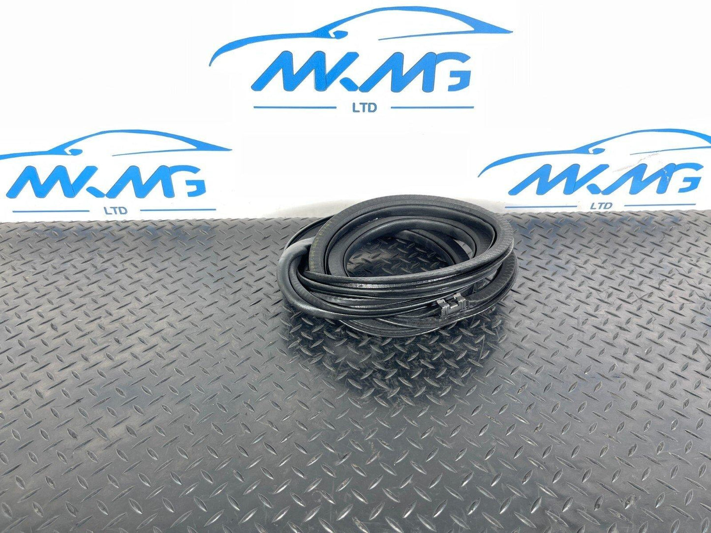 Mercedes W177 V177 Rear Right / Left N/O/S Door Rubber Seal Gasket A1776920700