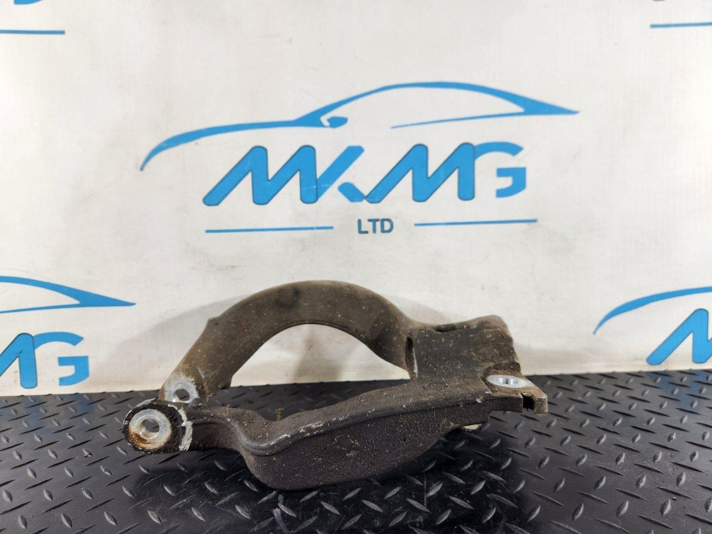 13-23 RANGE ROVER SPORT L494 PASSENGER SIDE LEFT FRONT SHOCK BRACKET CPLA3463AB