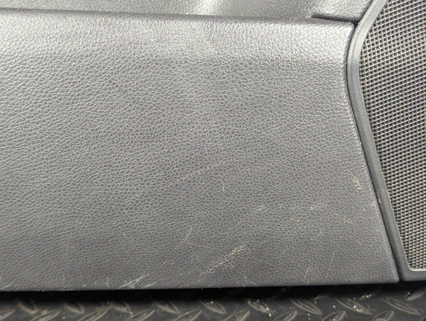 11-19 MERCEDES BENZ ML W166 GENUINE FRONT LEFT  DOOR CARD