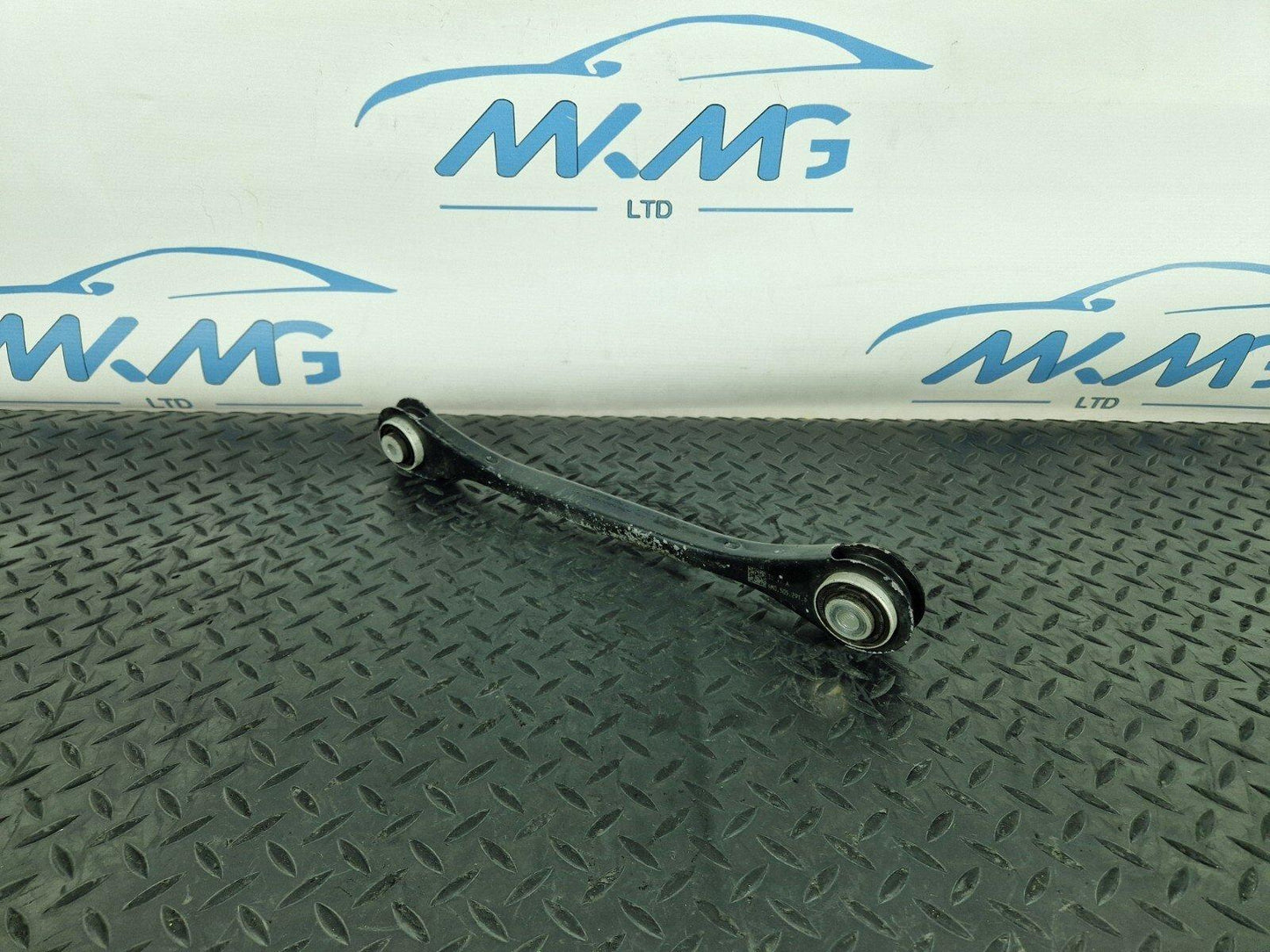 16-19 AUDI A4 B9 GENUINE OEM REAR LEFT LOWER CONTROL ARM 4M0505291D 4M0505425D