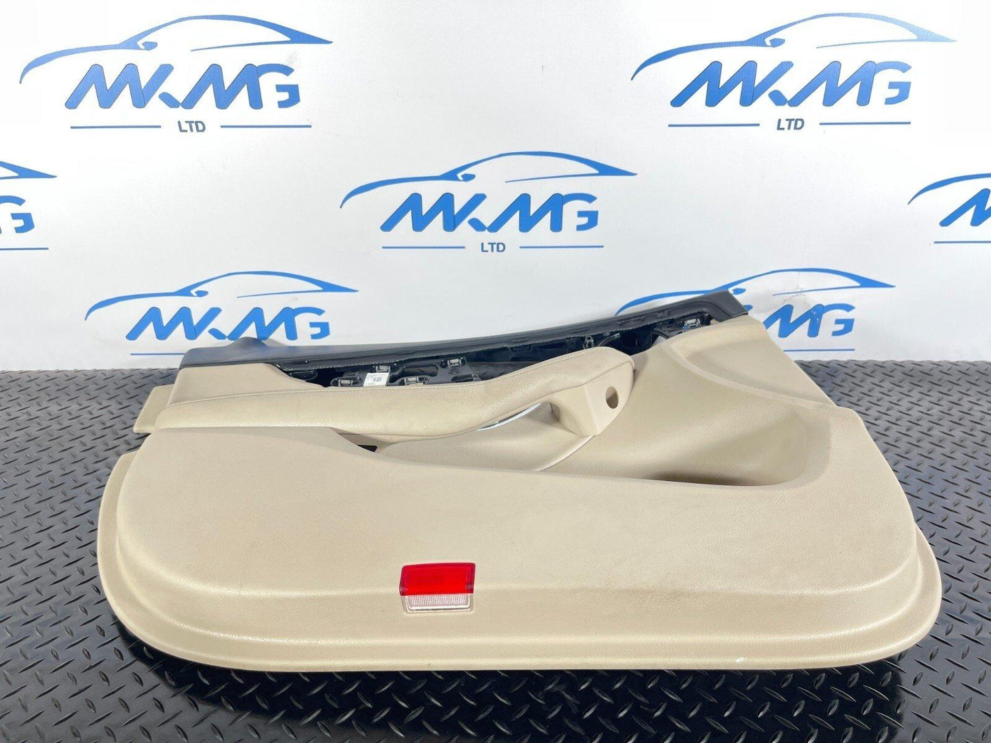 14-21 MERCEDES BENZ C350E W205 GENUINE FRONT PASSENGER SIDE DOOR PANEL