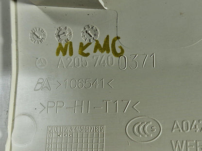 14-21 MERCEDES BENZ W205 ESTATE GENUINE OEM TAILGATE BOOT TRIM PANEL A2057400371