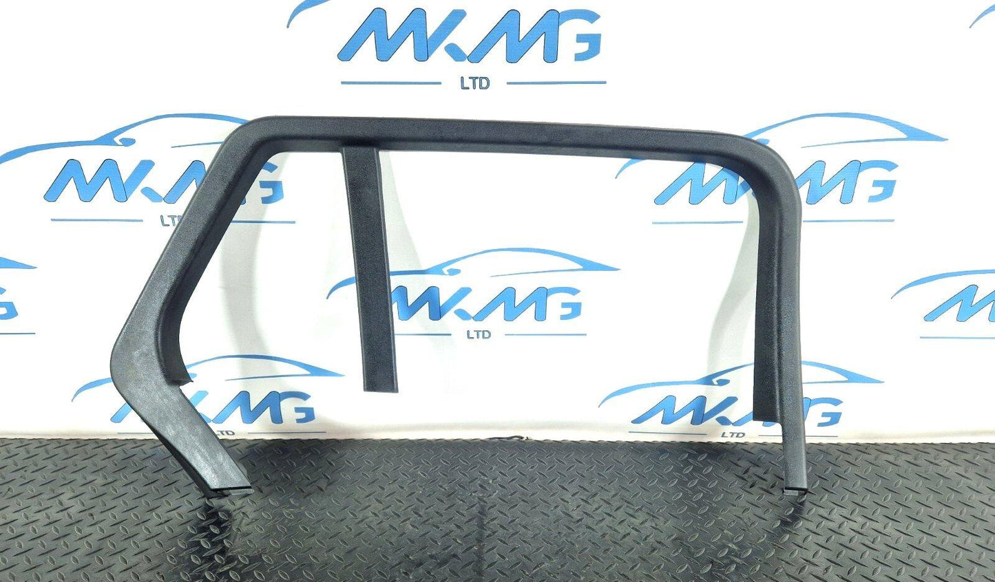 14-21 MERCEDES BENZ C300h W205 OEM REAR LEFT WINDOW TRIM A2057370371