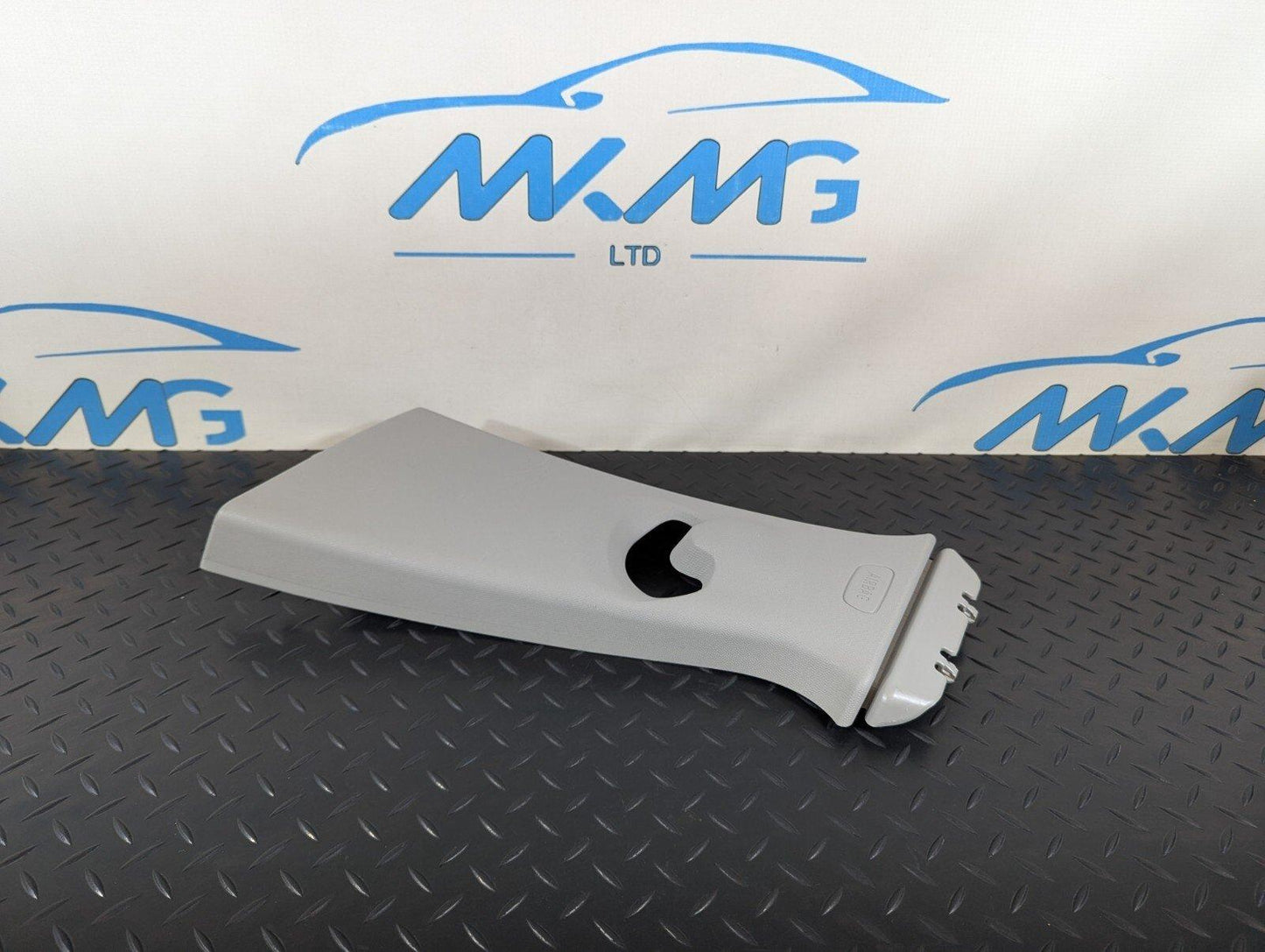 16-22 BMW X1 F48 GENUINE OEM LEFT PASSENGER SIDE B-PILLAR TRIM 7332815
