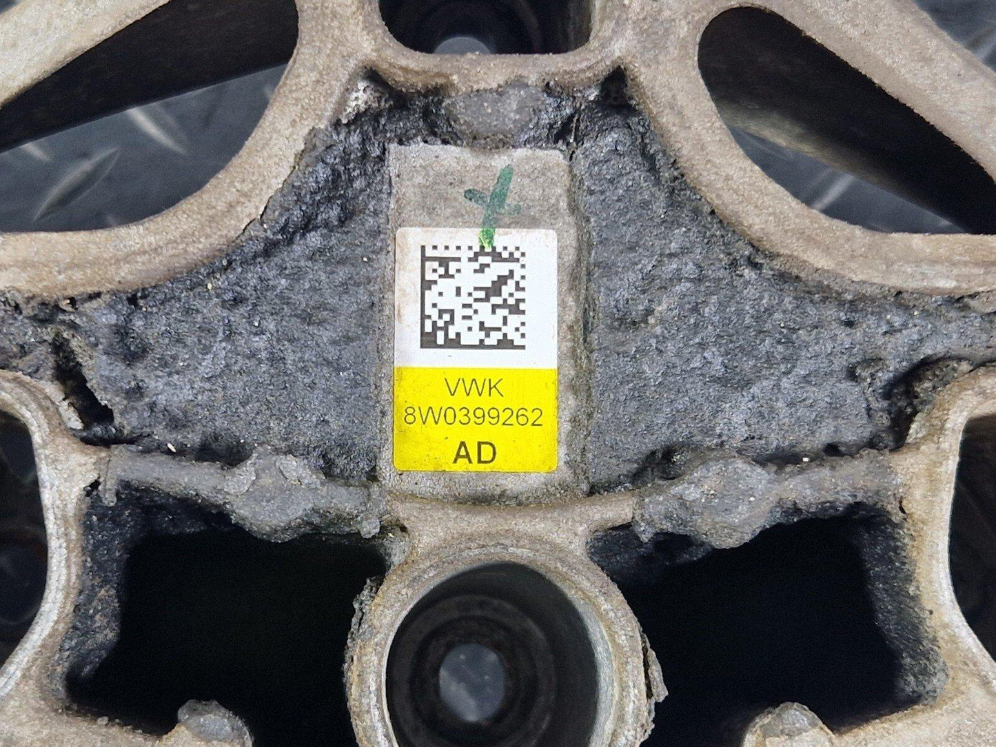 16-19 AUDI A4 B9 GENUINE MANUAL GEARBOX TRANSMISSION BRACKET 8W0399262AD