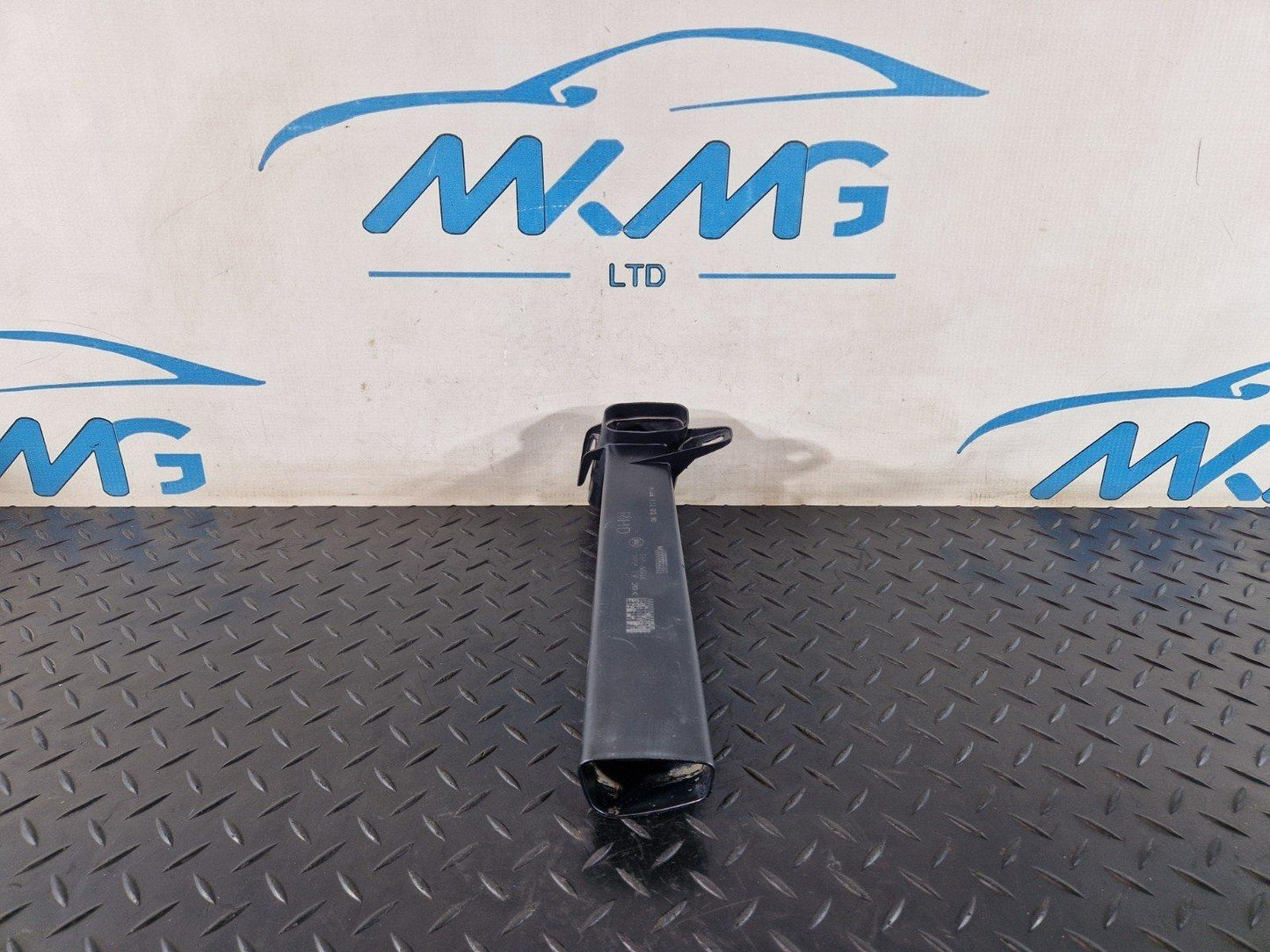 16-19 MERCEDES BENZ GLE W166  GENUINE TRANSVERSE DUCT TOP DRAIN PIPE A1668320590