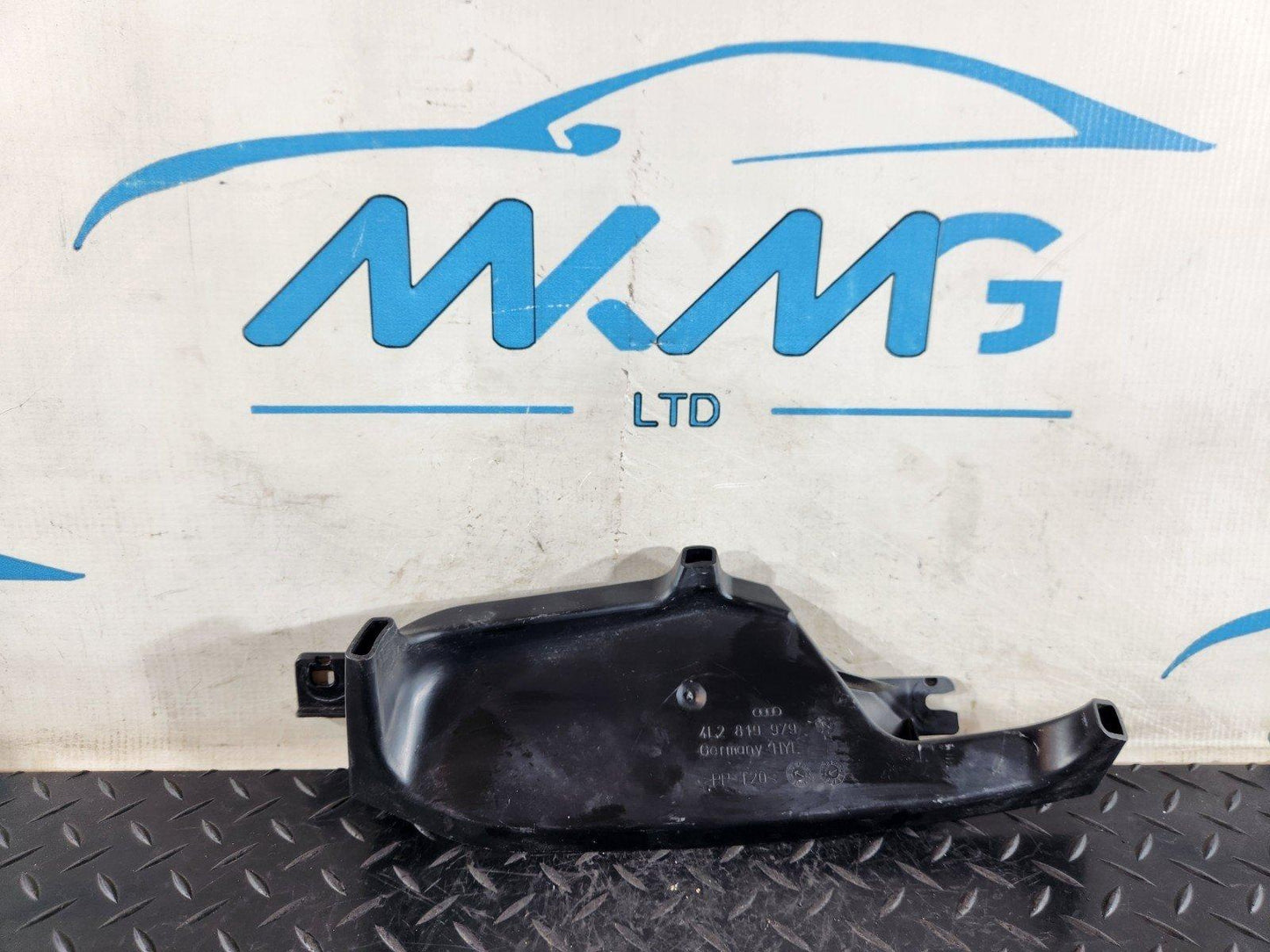 10-15 AUDI Q7 4L GENUINE WATER DEFLECTOR DUCT 4L2819979