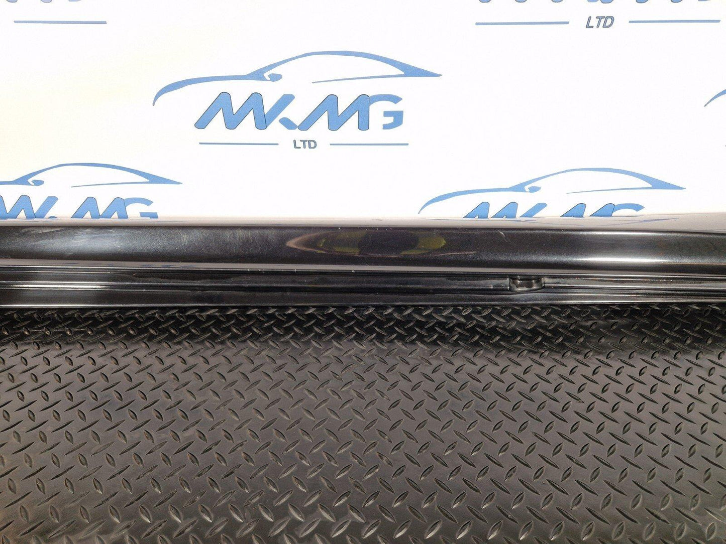 11-18 BMW 6 SERIES F06 GENUINE OEM RIGHT SIDE SKIRT 8052654