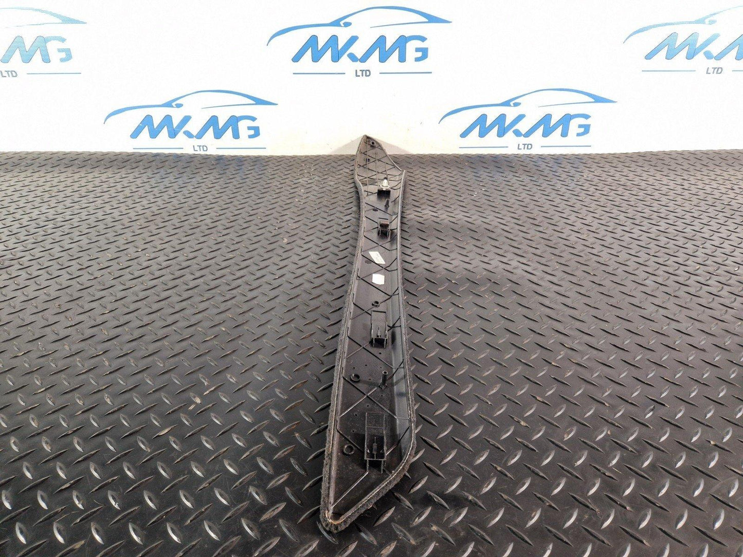 11-18 BMW 6 SERIES F13 CENTER CONSOLE RIGHT O/S SIDE TRIM COVER 9238174