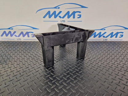 18-ON MERCEDES BENZ A CLASS W177 GENUINE MOUNT BRACKET A1776827500
