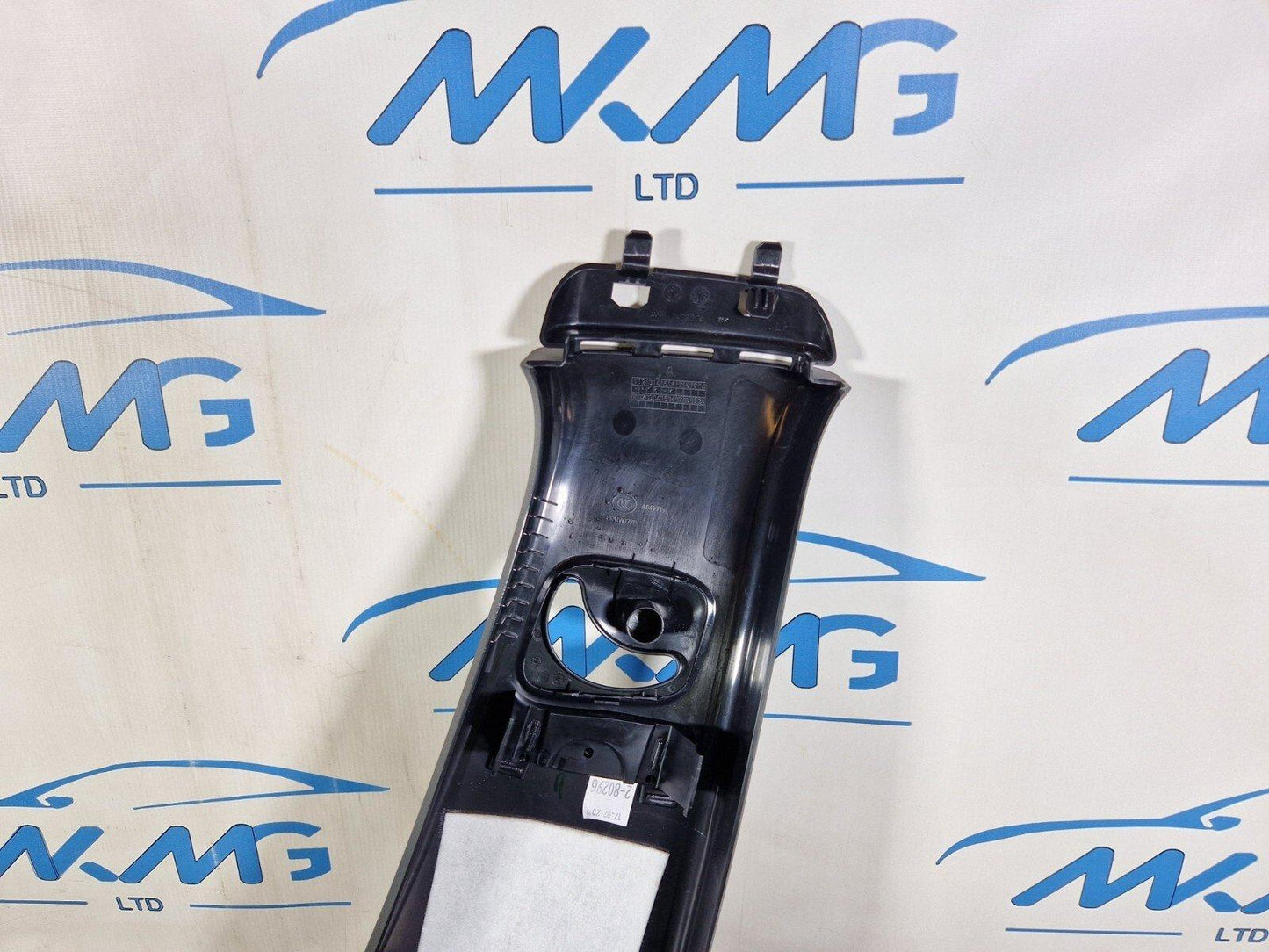 18-ON MERCEDES BENZ A CLASS W177 PASSENGER SIDE TOP B PILLAR TRIM A1776900200