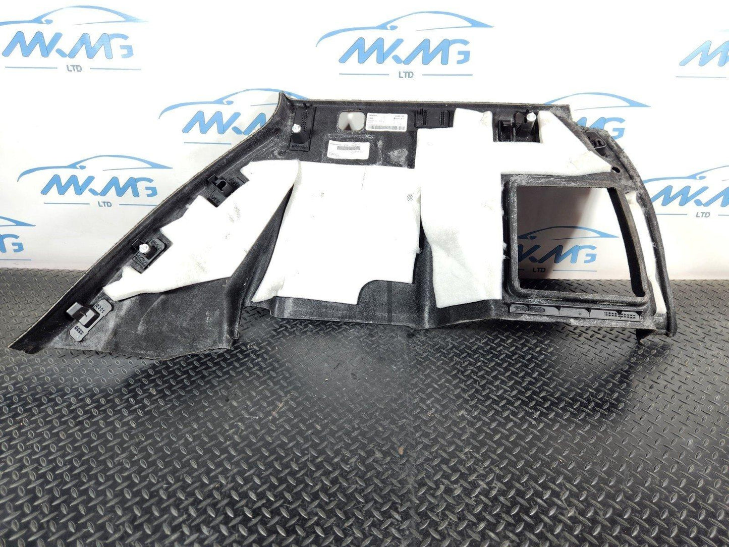 11-19 MERCEDES BENZ ML W166 OEM REAR LEFT N/S BOOT TRIM COVER PANEL A1666900100