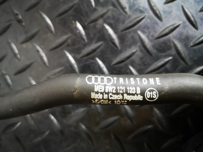 16-19 AUDI A4 B9 S-LINE GENUINE V6 3.0TDI CSW WATER COOLANT HOSES 8W2121123B