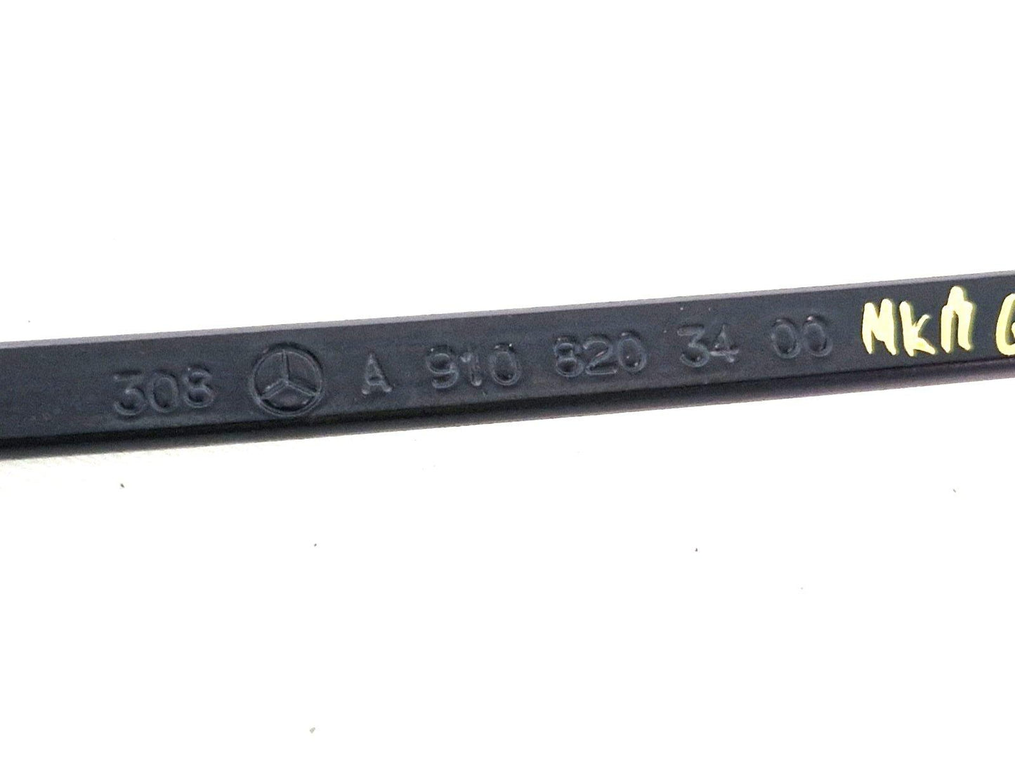 18-ON MERCEDES BENZ SPRINTER W907 GENUINE O/S WIPER ARM RIGHT A9108203400