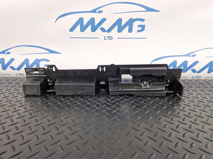 12-18 BMW 4 SERIES F36 LCI M-SPORT RIGHT DRIVER O/S SKIRT BRACKET MOUNT 7320208