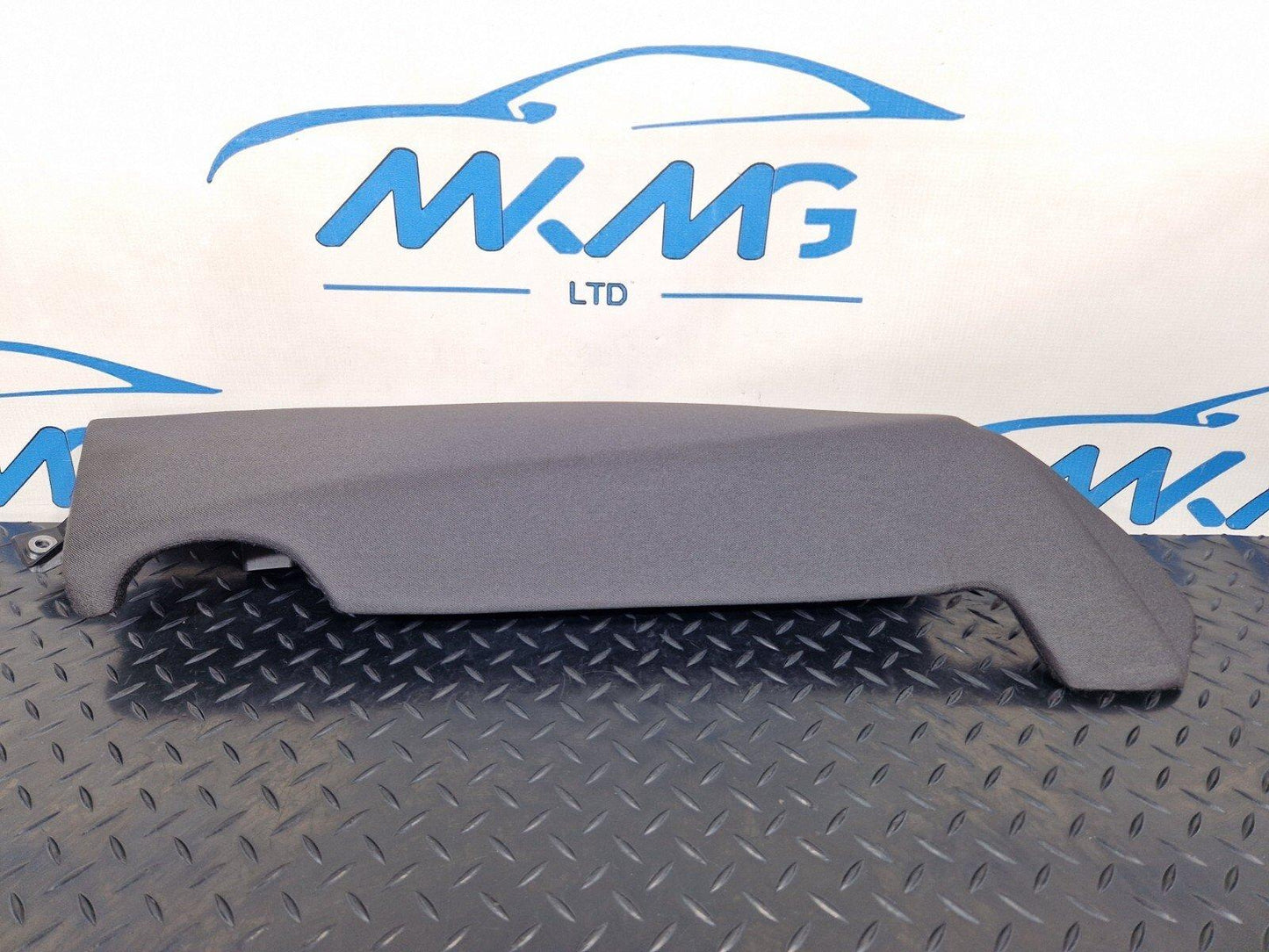 16-19 AUDI A4 B9 REAR RIGHT DRIVER SIDE BOLSTER 8W0885704