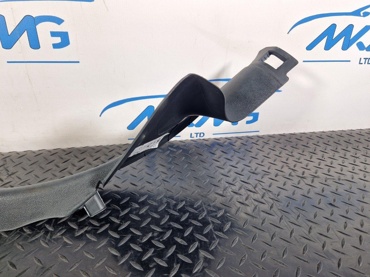 12-18 AUDI A6 C7 REAR LEFT LOWER C PILLAR TRIM BLACK 4G0867767A