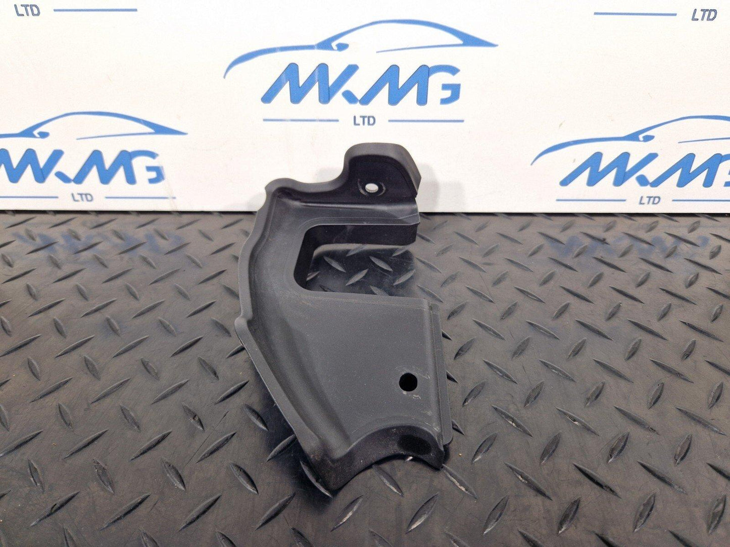 16-23 AUDI A5 F5 SPORTBACK LEFT LIFTGATE BACK DOOR HINGE CORNER COVER 8W8827279