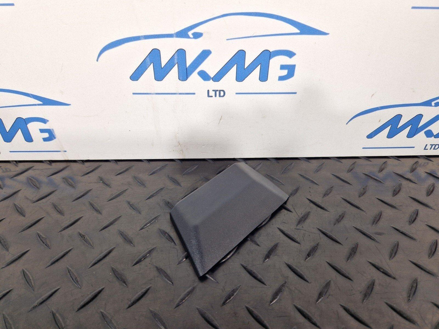 16-23 AUDI A5 F5 SPORTBACK S-LINE LEFT COVER FOR B-PILLAR 8W8853589