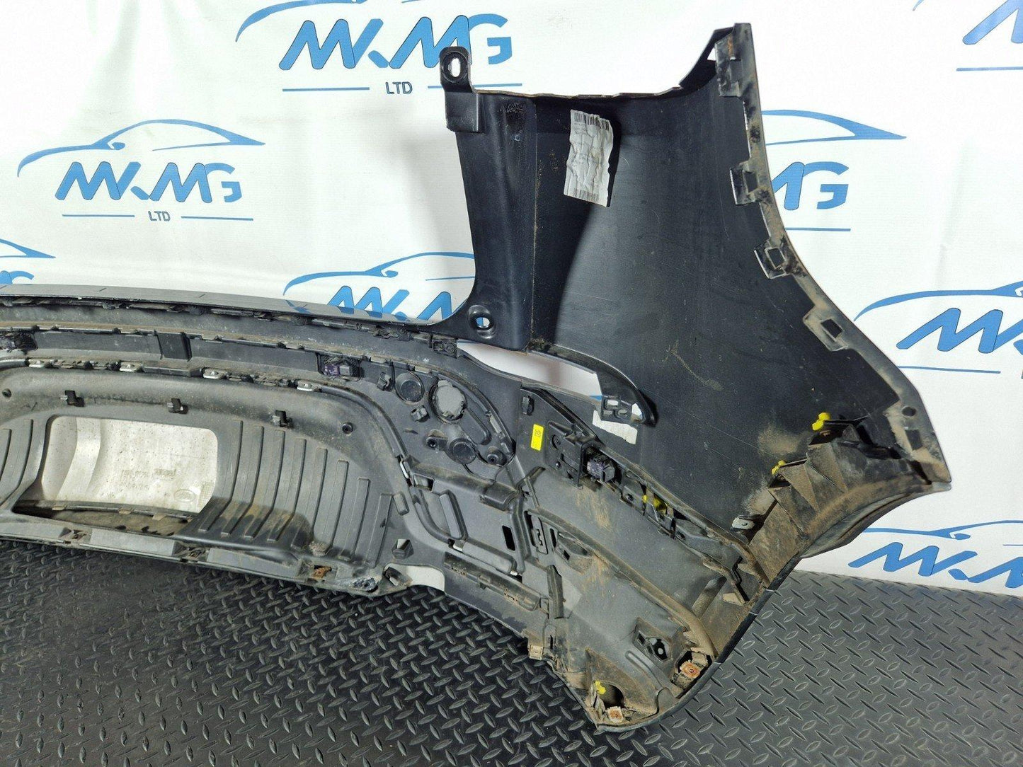 19-ON RANGE ROVER EVOQUE L551 GENUINE COMPLETE REAR BUMPER SANTORINI BLACK 820
