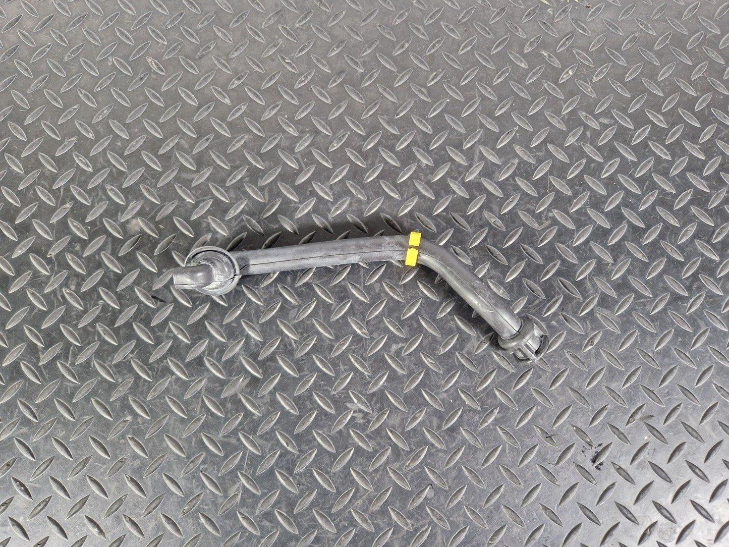 14-20 MERCEDES BENZ GLA 200 X156 OEM HOSE LINE A2468310097