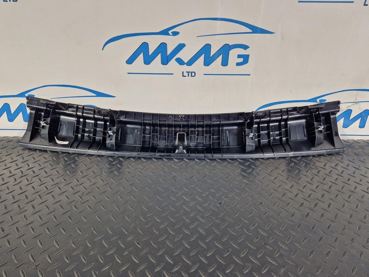 14-21 BMW 2 SERIES F45 F46  REAR BOOT TRUNK LOAD SILL COVER TRIM PANEL 7327008