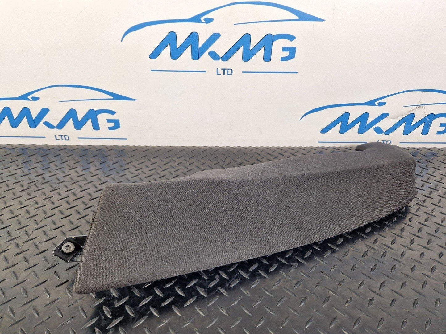 16-19 AUDI A4 B9 SALOON GENUINE REAR LEFT PASSENGER SIDE CLOTH BOLSTER 8W0885703
