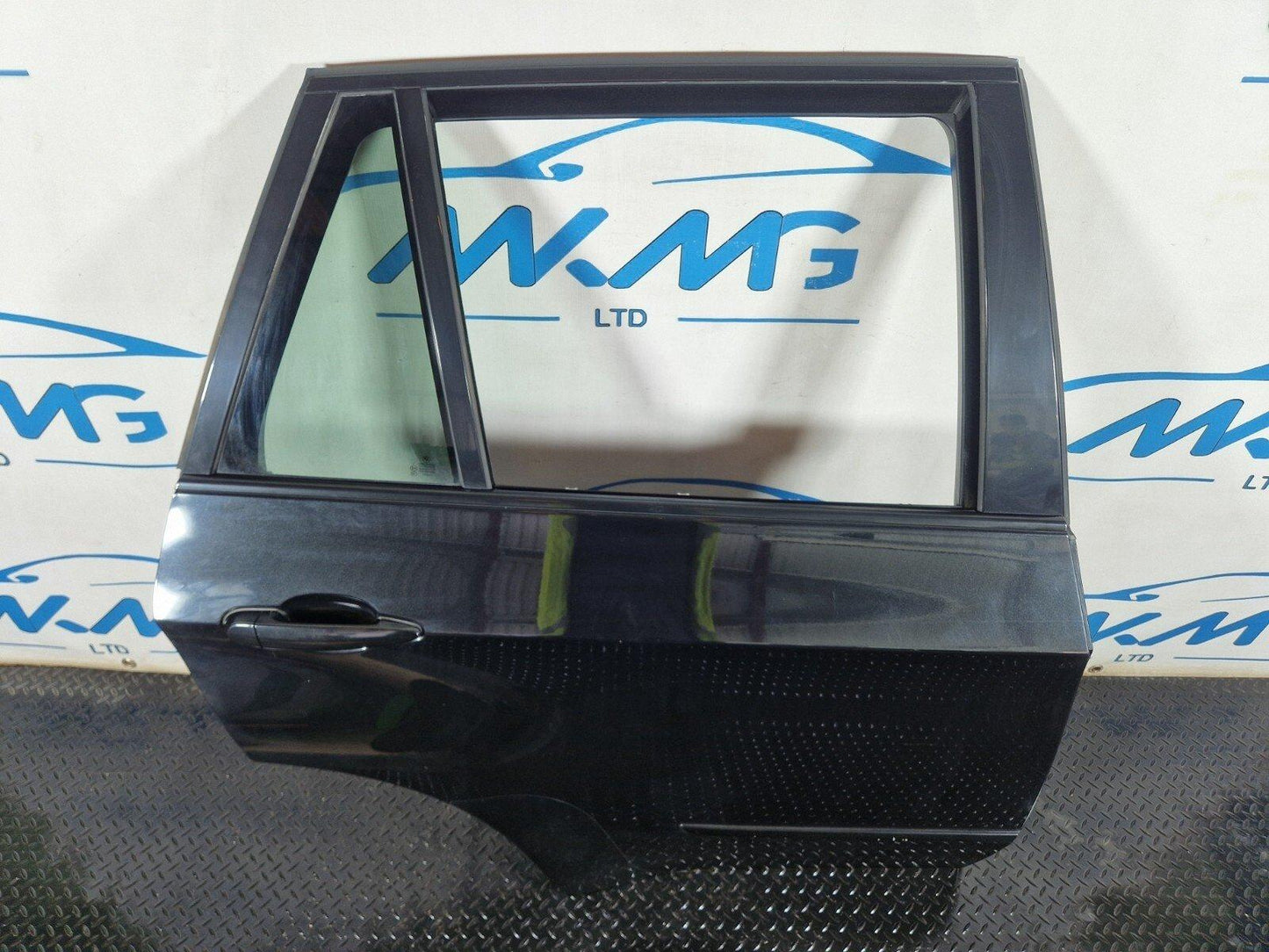 10-13 BMW X5 E70 GENUINE LCI REAR RIGHT DRIVER O/S COMPLETE DOOR IN BLACK 475