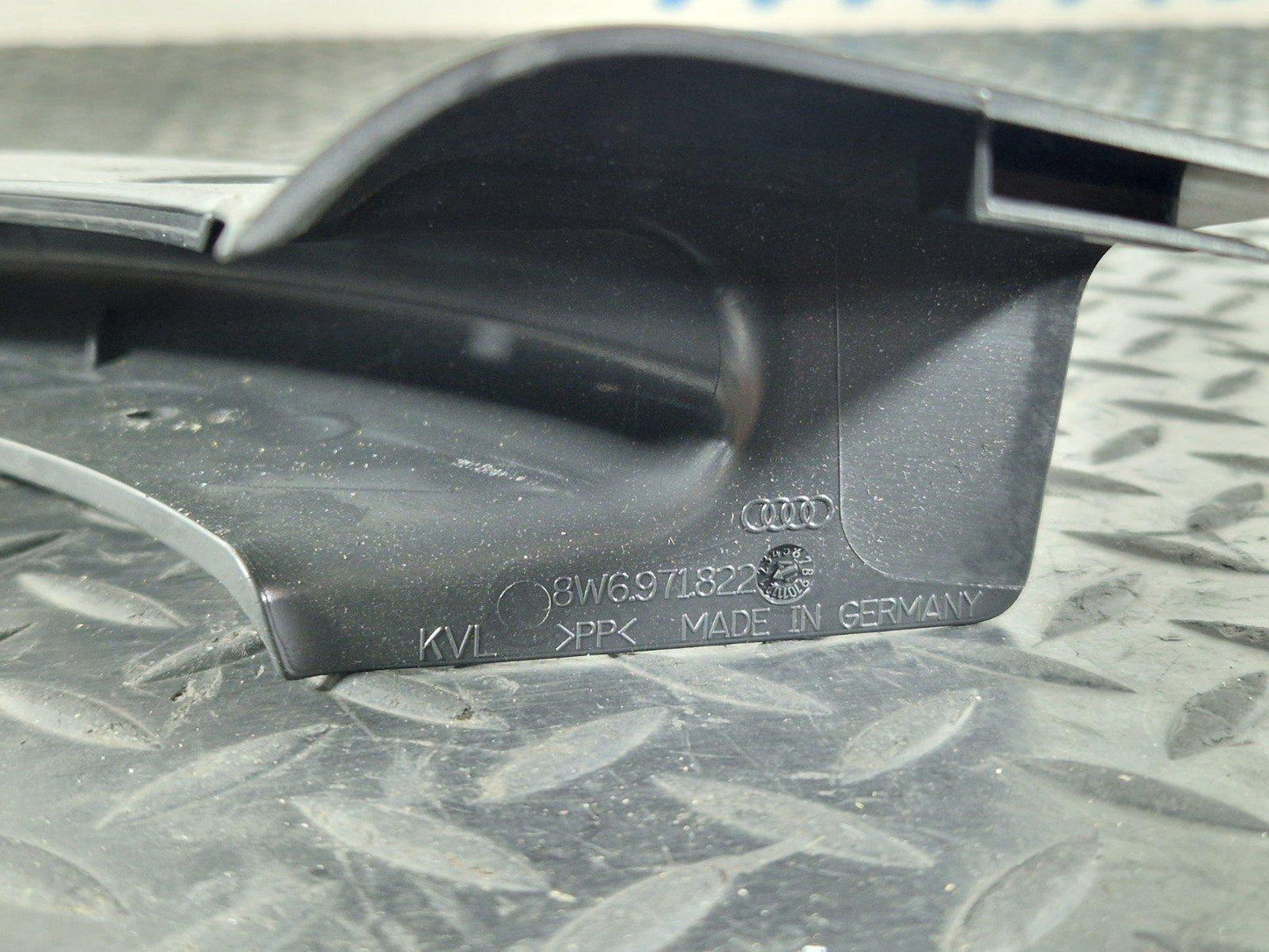 17-24 AUDI S5 F5 REAR TAILGATE BOOT LID RIGHT SIDE HINGE COVER TRIM 8W6971822