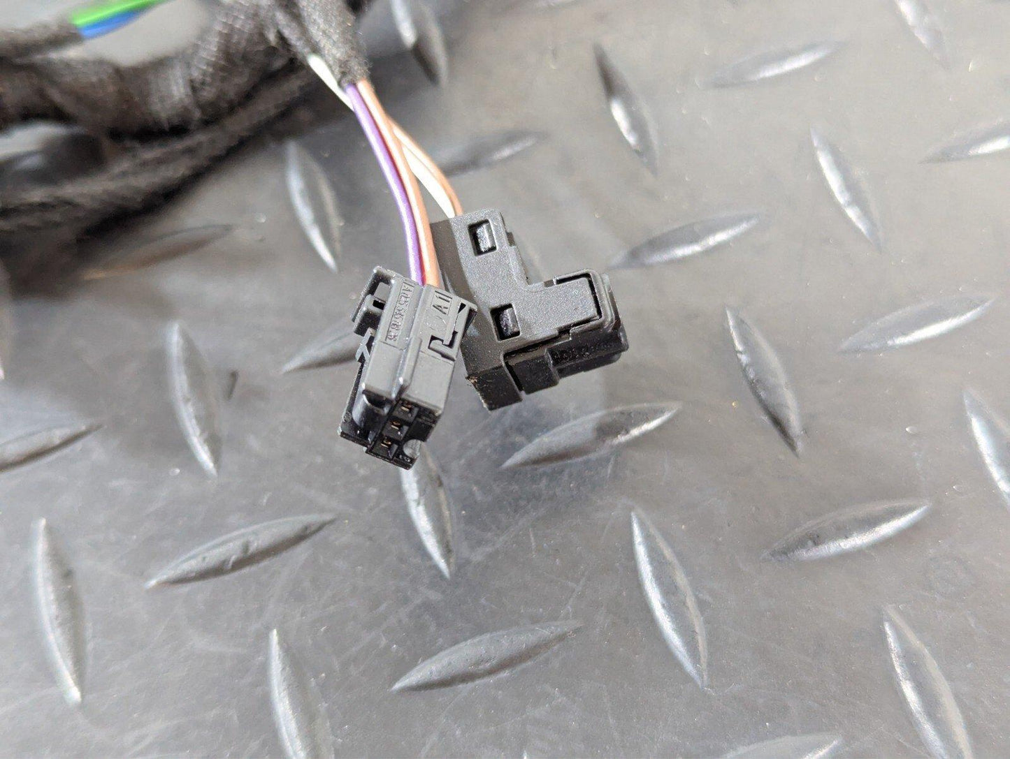 18-ON MERCEDES BENZ A CLASS W177 FRONT RIGHT O/S DOOR WIRING LOOM A1775406401