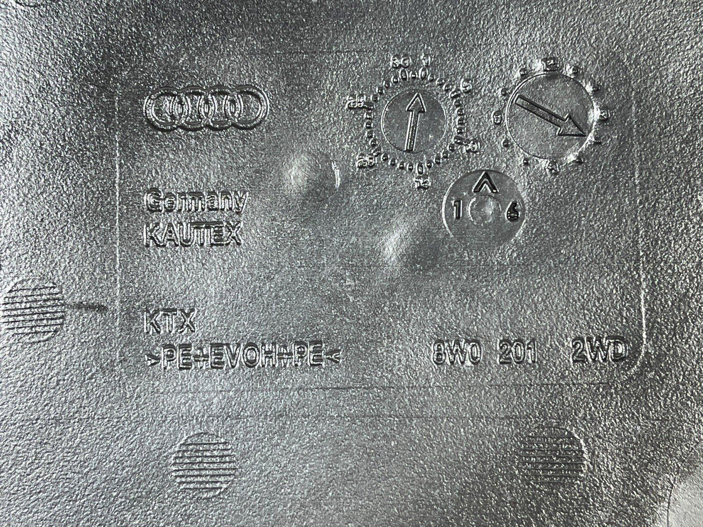 16-19 AUDI A4 B9 AVAN 2.0TDI DIESEL FUEL TANK WITH PUMP 8W0201021CG 8W02012WD