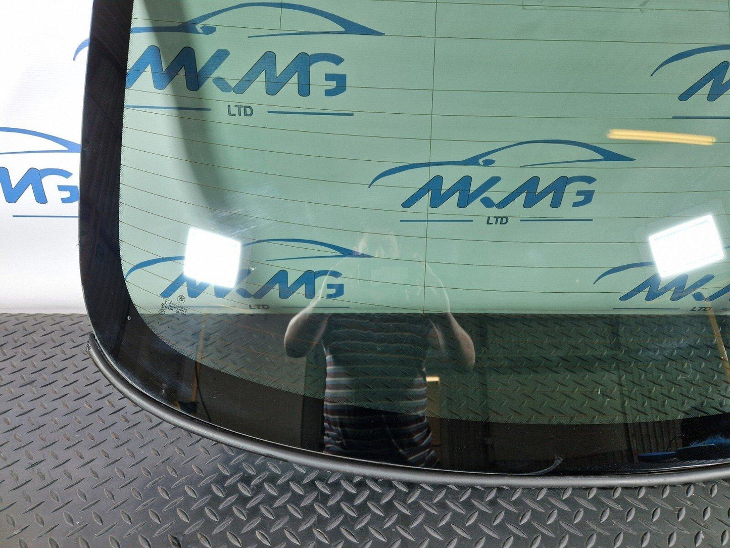 11-18 BMW 6 SERIES F06 GENUINE REAR CENTRE WINDOW GLASS WINDSCREEN 43R-001090