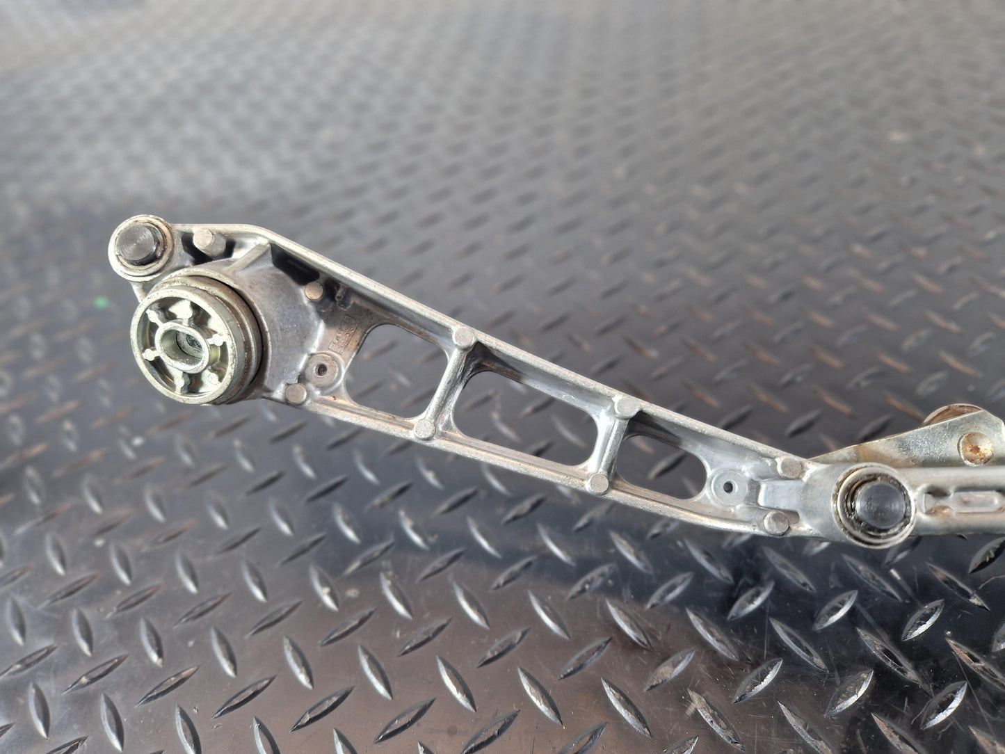 2019 Mercedes-Benz B200d B-Class W247 SUV Wiper Linkage A2479060301 A2478208902