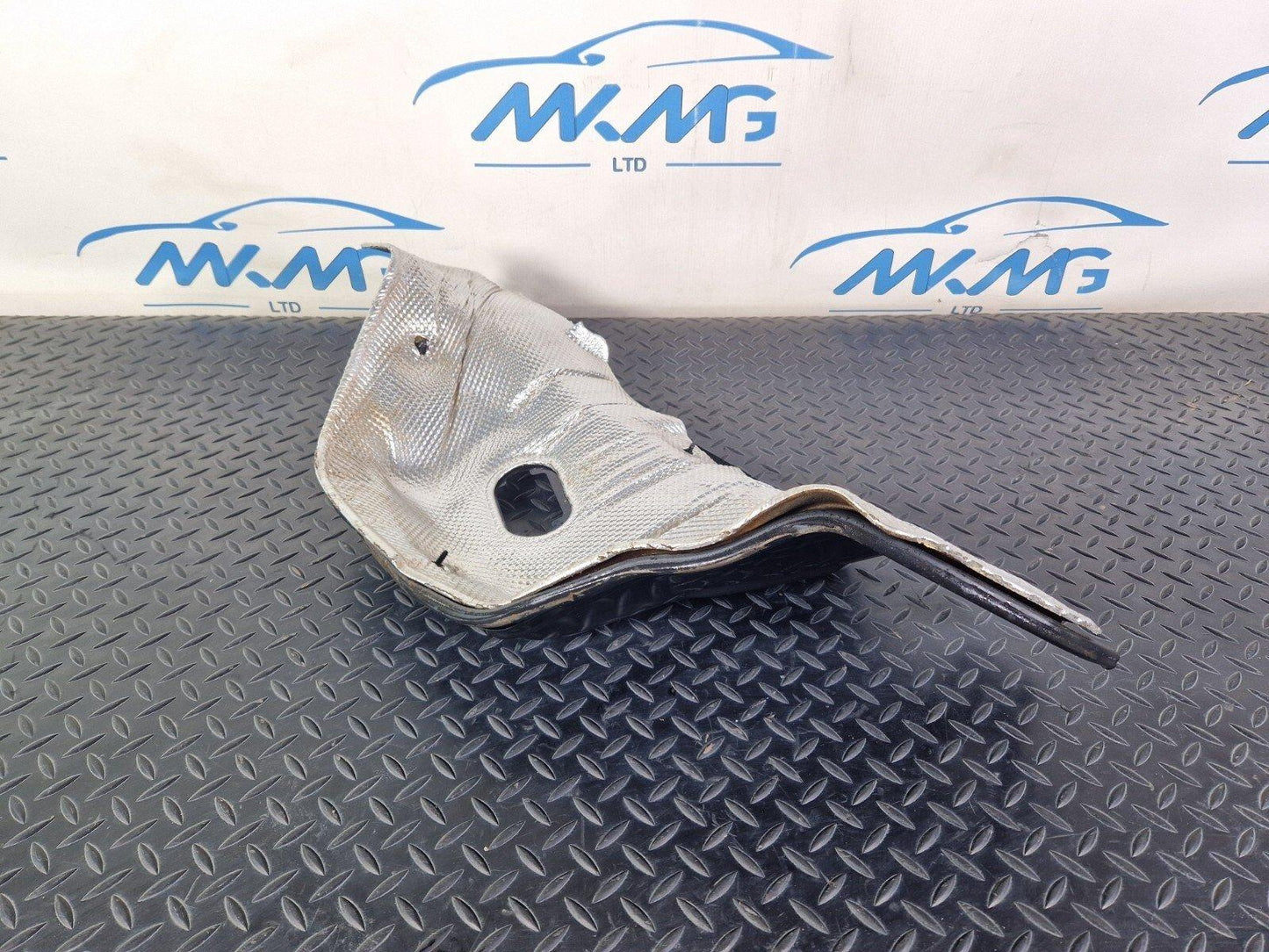 16-19 AUDI A4 B9 GENUINE BULKHEAD FIREWALL HEAT PROTECTION SHIELD 8W0819523C